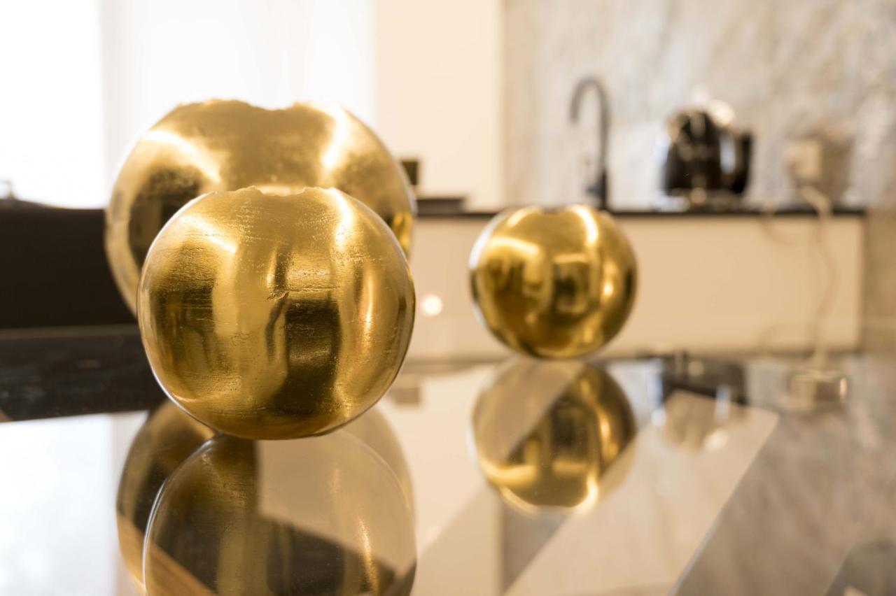 Vipverona Luxury Apartment - Royal Welcome Luaran gambar
